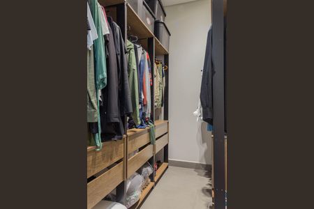 Closet da Suíte 1 de casa à venda com 2 quartos, 270m² em Anchieta, São Bernardo do Campo