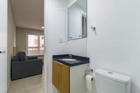 Studio para alugar com 27m², 1 quarto e sem vaga Studio para alugar com 27m², 1 quarto e sem vagaBanheiro