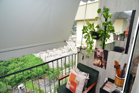 Apartamento para alugar com 64m², 2 quartos e 1 vaga