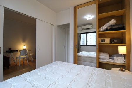 Quarto Suíte de apartamento à venda com 1 quarto, 34m² em Itaim Bibi, São Paulo