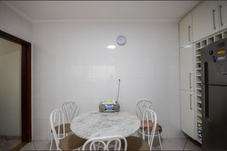 Casa à venda com 150m², 3 quartos e 3 vagas Casa à venda com 150m², 3 quartos e 3 vagasCozinha