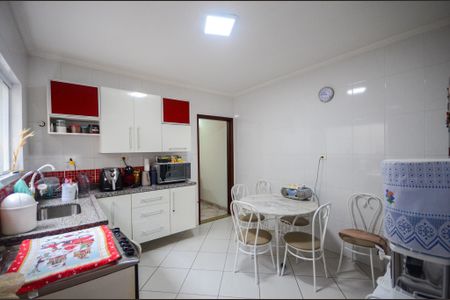 Casa à venda com 150m², 3 quartos e 3 vagas Casa à venda com 150m², 3 quartos e 3 vagasCozinha
