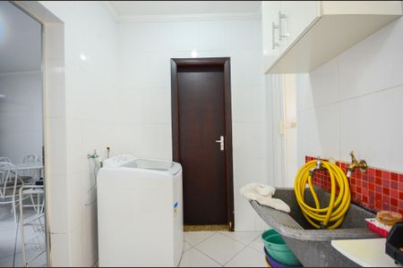 Casa à venda com 150m², 3 quartos e 3 vagas Casa à venda com 150m², 3 quartos e 3 vagasÁrea de Serviço