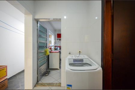 Casa à venda com 150m², 3 quartos e 3 vagas Casa à venda com 150m², 3 quartos e 3 vagasÁrea de Serviço