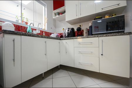 Casa à venda com 150m², 3 quartos e 3 vagas Casa à venda com 150m², 3 quartos e 3 vagasCozinha