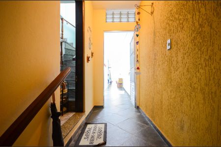 Casa à venda com 150m², 3 quartos e 3 vagas Casa à venda com 150m², 3 quartos e 3 vagasEntrada