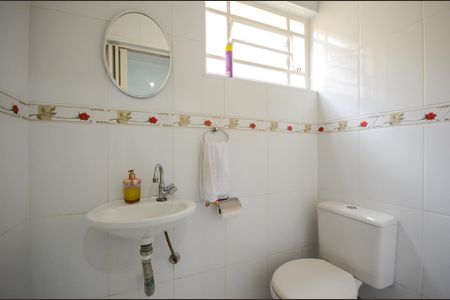Casa à venda com 150m², 3 quartos e 3 vagas Casa à venda com 150m², 3 quartos e 3 vagasBanheiro de serviço