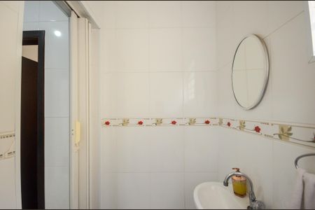 Casa à venda com 150m², 3 quartos e 3 vagas Casa à venda com 150m², 3 quartos e 3 vagasBanheiro de serviço