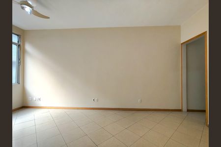 Sala de apartamento para alugar com 2 quartos, 71m² em Tijuca, Rio de Janeiro