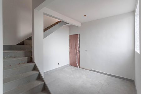Sala de apartamento à venda com 2 quartos, 100m² em Parque Xangri-lá, Contagem