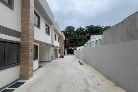 Casa à venda com 88m², 2 quartos e 1 vaga Casa à venda com 88m², 2 quartos e 1 vagaÁrea comum