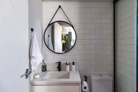 Apartamento à venda com 112m², 2 quartos e 3 vagas Apartamento à venda com 112m², 2 quartos e 3 vagasBanheiro da Suíte