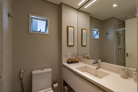 Apartamento à venda com 112m², 2 quartos e 3 vagas Apartamento à venda com 112m², 2 quartos e 3 vagasBanheiro