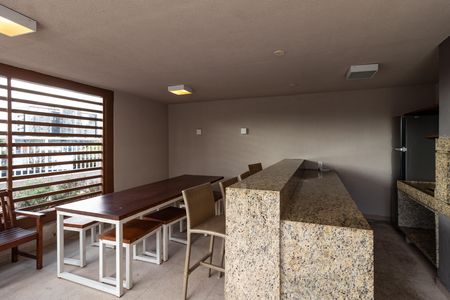 Apartamento à venda com 112m², 2 quartos e 3 vagas Apartamento à venda com 112m², 2 quartos e 3 vagasChurrasqueira