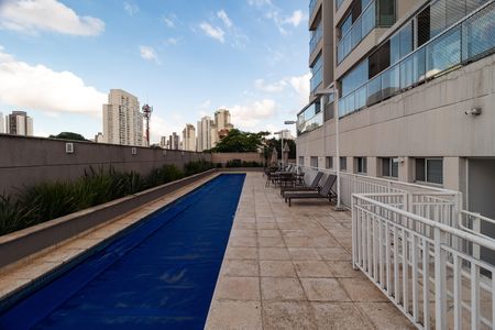 Apartamento à venda com 112m², 2 quartos e 3 vagas Apartamento à venda com 112m², 2 quartos e 3 vagasPiscina
