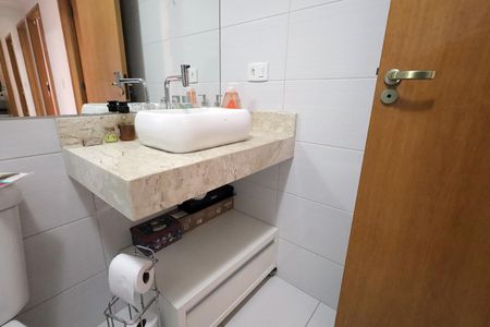 Apartamento à venda com 92m², 3 quartos e 2 vagas Apartamento à venda com 92m², 3 quartos e 2 vagasBanheiro 1