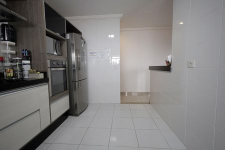 Apartamento à venda com 92m², 3 quartos e 2 vagas Apartamento à venda com 92m², 3 quartos e 2 vagasCozinha