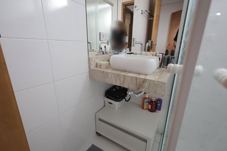 Apartamento à venda com 92m², 3 quartos e 2 vagas Apartamento à venda com 92m², 3 quartos e 2 vagasBanheiro Suíte