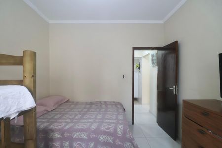 Quarto de apartamento para alugar com 2 quartos, 76m² em Balneario Guarujá, Guarujá