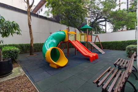 Studio para alugar com 58m², 1 quarto e 1 vaga Studio para alugar com 58m², 1 quarto e 1 vagaÁrea comum - Playground