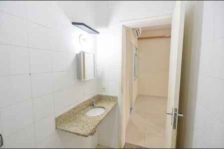 Casa para alugar com 80m², 3 quartos e sem vaga Casa para alugar com 80m², 3 quartos e sem vagaBanheiro