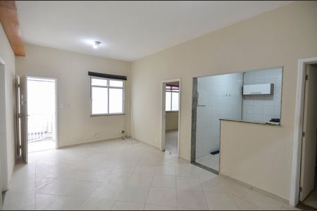 Casa para alugar com 80m², 3 quartos e sem vaga Casa para alugar com 80m², 3 quartos e sem vagaSala