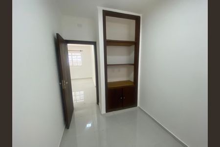 Casa para alugar com 230m², 4 quartos e 4 vagas Casa para alugar com 230m², 4 quartos e 4 vagasFoto 04