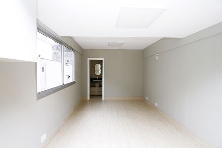 Quarto Suíte de kitnet/studio para alugar com 1 quarto, 54m² em Santa Lúcia, Belo Horizonte