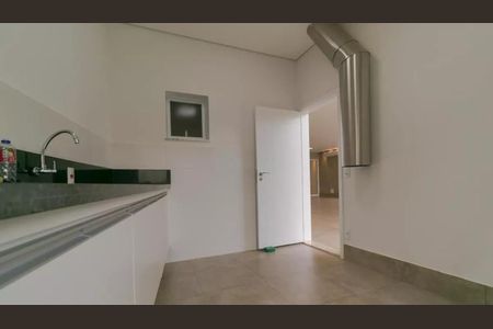 Casa de condomínio à venda com 472m², 3 quartos e 4 vagas Casa de condomínio à venda com 472m², 3 quartos e 4 vagasFoto 33