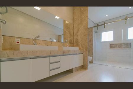 Casa de condomínio à venda com 472m², 3 quartos e 4 vagas Casa de condomínio à venda com 472m², 3 quartos e 4 vagasFoto 35
