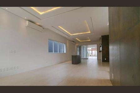 Casa de condomínio à venda com 472m², 3 quartos e 4 vagas Casa de condomínio à venda com 472m², 3 quartos e 4 vagasFoto 09