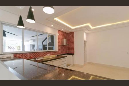 Casa de condomínio à venda com 472m², 3 quartos e 4 vagas Casa de condomínio à venda com 472m², 3 quartos e 4 vagasFoto 38