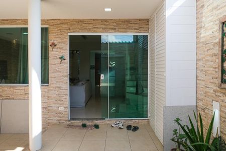 Casa para alugar com 90m², 3 quartos e 1 vaga