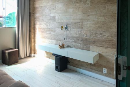 Casa para alugar com 90m², 3 quartos e 1 vaga Casa para alugar com 90m², 3 quartos e 1 vagaSala de Vídeo