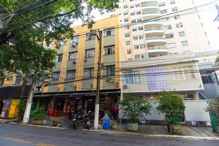 Apartamento para alugar com 59m², 2 quartos e sem vaga