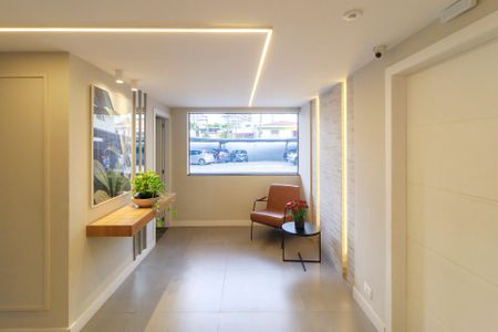 Apartamento à venda com 65m², 1 quarto e 1 vaga Apartamento à venda com 65m², 1 quarto e 1 vagaHall Social