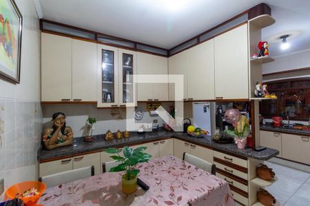 Casa à venda com 200m², 2 quartos e 2 vagasCozinha