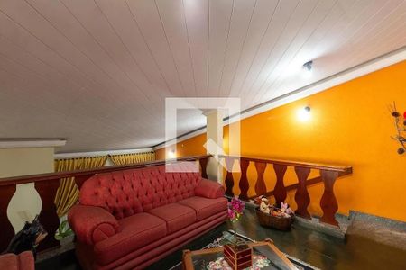 Casa à venda com 200m², 2 quartos e 2 vagasSala