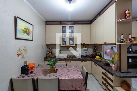 Casa à venda com 200m², 2 quartos e 2 vagasCozinha