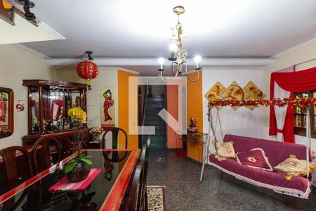 Casa à venda com 200m², 2 quartos e 2 vagasQuarto
