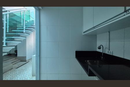 Casa para alugar com 180m², 4 quartos e 4 vagas Casa para alugar com 180m², 4 quartos e 4 vagasLavanderia