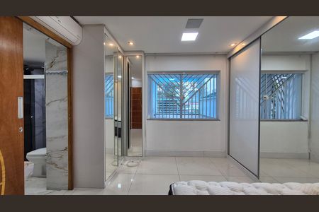 Casa para alugar com 180m², 4 quartos e 4 vagas Casa para alugar com 180m², 4 quartos e 4 vagasSuíte