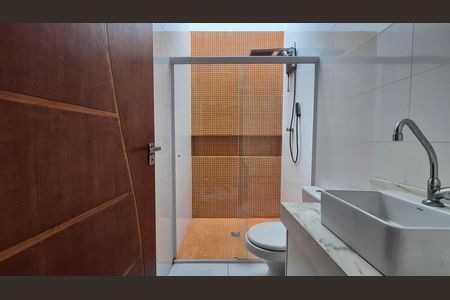 Casa para alugar com 180m², 4 quartos e 4 vagas Casa para alugar com 180m², 4 quartos e 4 vagasBanheiro da suíte 2