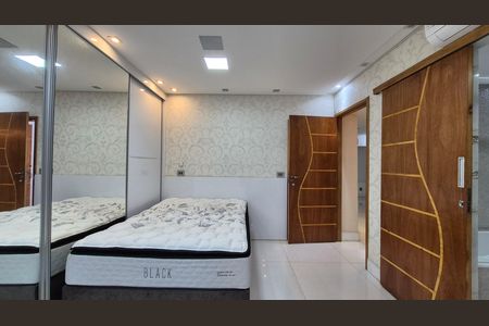 Casa para alugar com 180m², 4 quartos e 4 vagas Casa para alugar com 180m², 4 quartos e 4 vagasSuíte