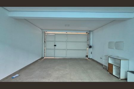 Casa para alugar com 180m², 4 quartos e 4 vagas Casa para alugar com 180m², 4 quartos e 4 vagasGaragem