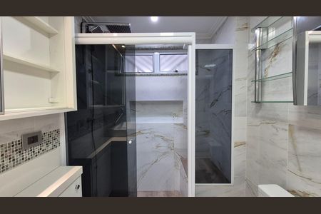 Casa para alugar com 180m², 4 quartos e 4 vagas Casa para alugar com 180m², 4 quartos e 4 vagasBanheiro da suíte