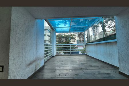 Casa para alugar com 180m², 4 quartos e 4 vagas Casa para alugar com 180m², 4 quartos e 4 vagasArea externa