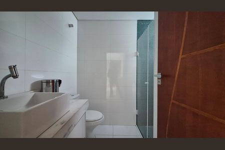 Casa para alugar com 180m², 4 quartos e 4 vagas Casa para alugar com 180m², 4 quartos e 4 vagasBanheiro da suíte 3