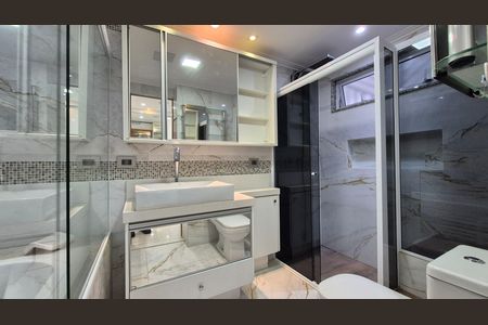 Casa para alugar com 180m², 4 quartos e 4 vagas Casa para alugar com 180m², 4 quartos e 4 vagasBanheiro da suíte