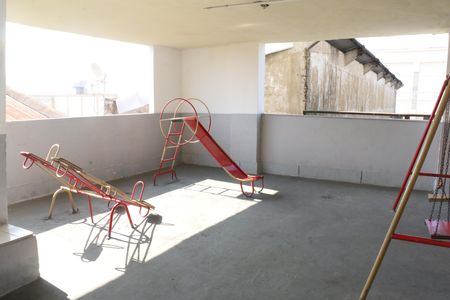 Apartamento para alugar com 60m², 2 quartos e sem vagaPlayground